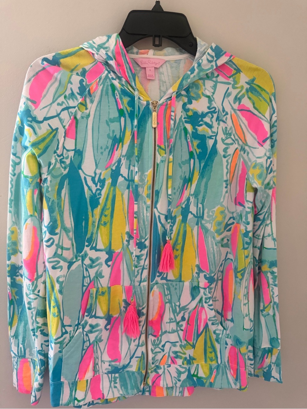 Lilly Pulitzer Vibrant Zip Up Hooded Jacket tropical print w/ neon pink tassel S - Picture 1 of 13